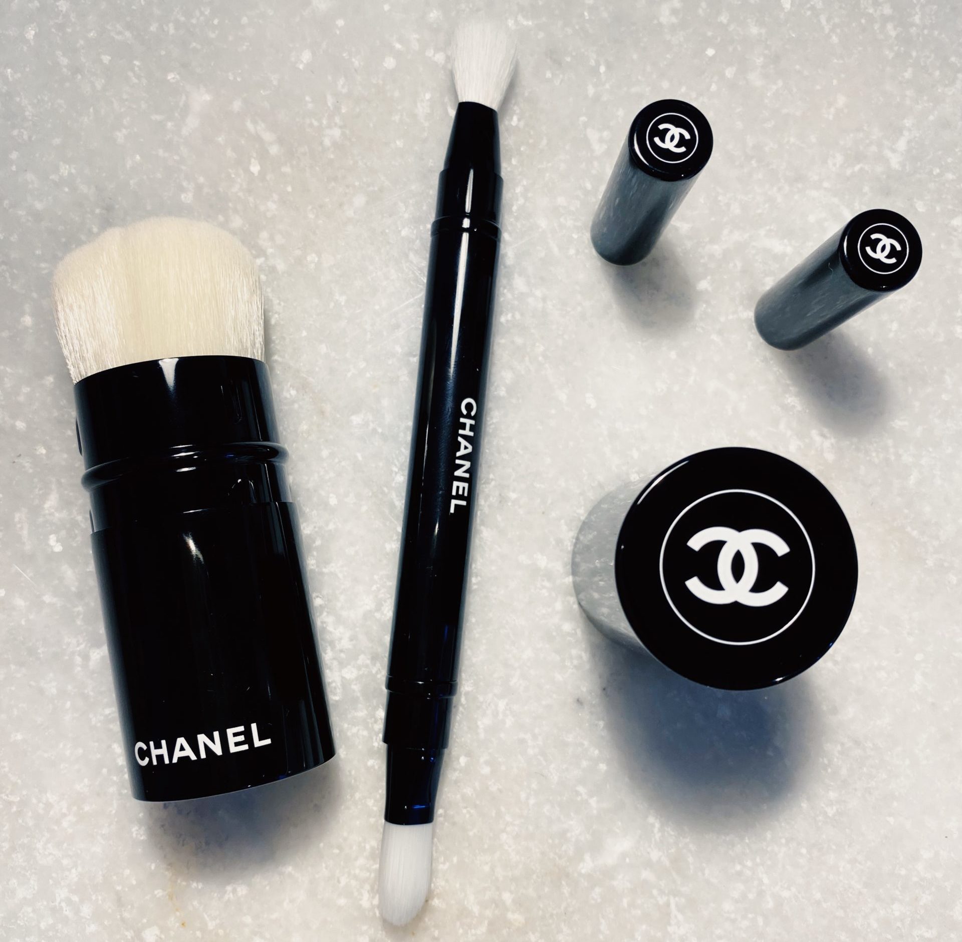 CHANEL - 専用商品です シャネル ブラシセット ミラー ベルベット